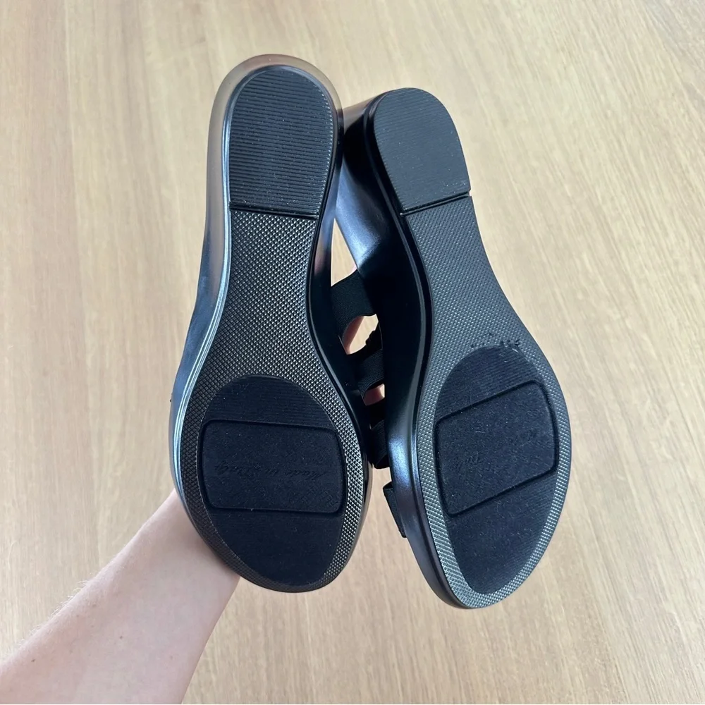 Italian Shoemakers Black Wedge Slip On Sandal Sz 9M Silver Accent New Adalynn